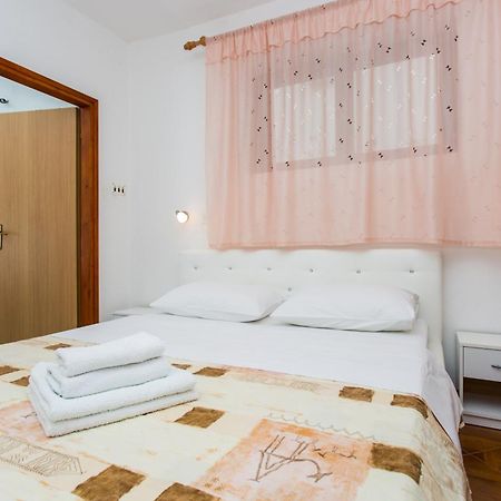 Apartments Luka 3 Baška Eksteriør billede