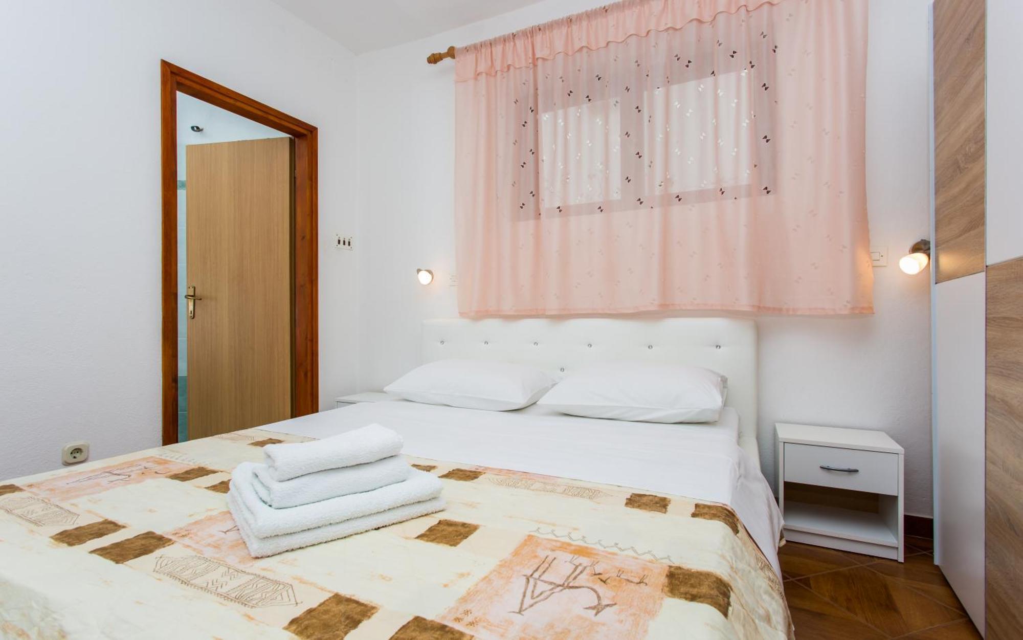 Apartments Luka 3 Baška Eksteriør billede