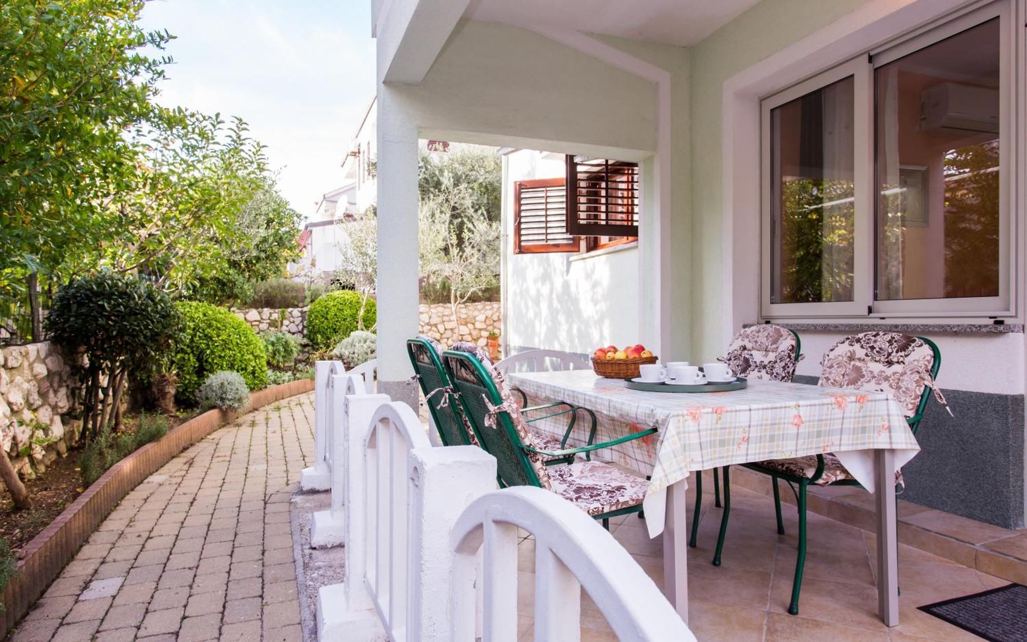 Apartments Luka 3 Baška Eksteriør billede